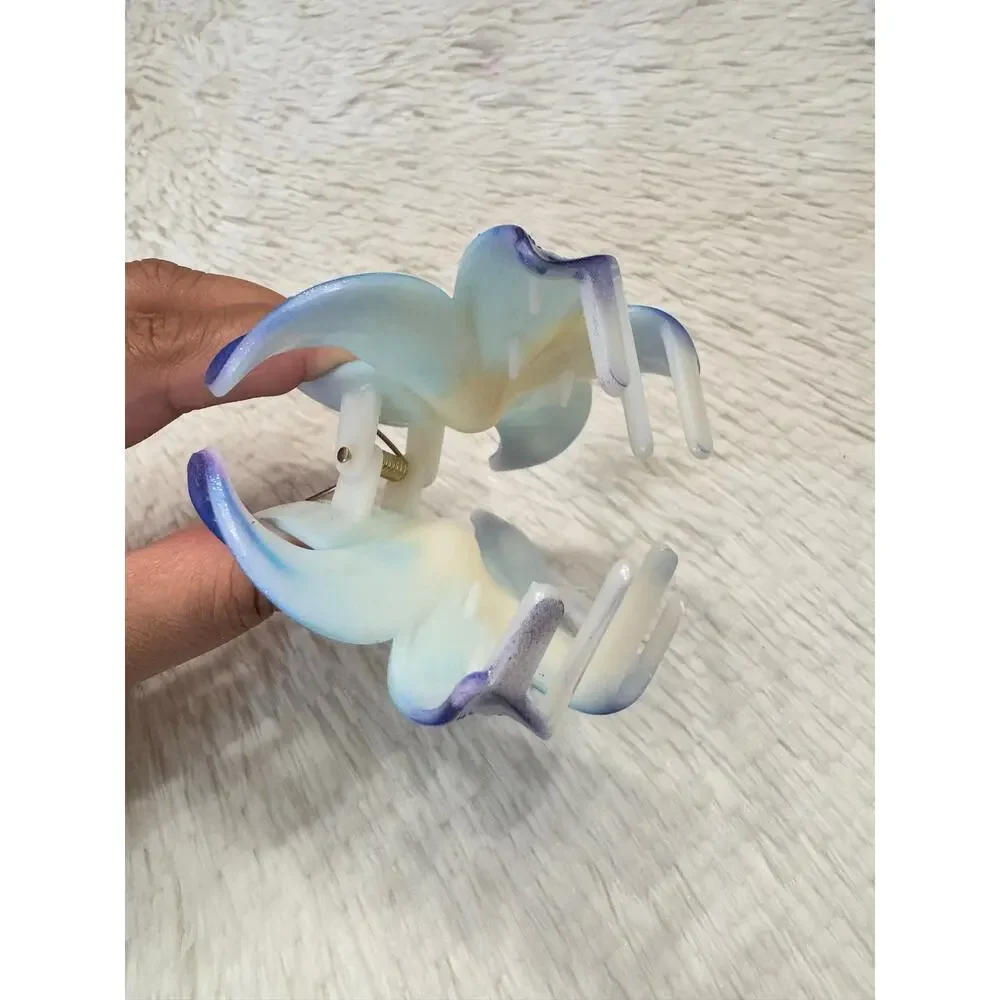 Tropical Hawaiian colorful blue large flower hair claw